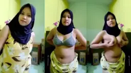 Ukhti Bikin Video Mesum Sambil Remas-remas Toket Gede, Bikin Ngilu Dan Bikin Pengen Colok Terus.