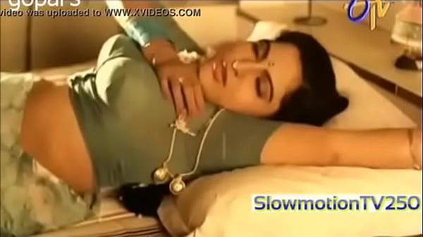 Desi Blus Yang Bikin Nafsu Naik, Bikin Meleleh Lihat Lekuk Tubuhmu Yang Bikin Ngilu.