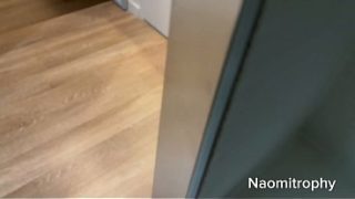 Liburan Ngentot Sama Kakak Tiri, Naomi Noel, Bikin Makin Basah Kena Pancuran Air Mani.