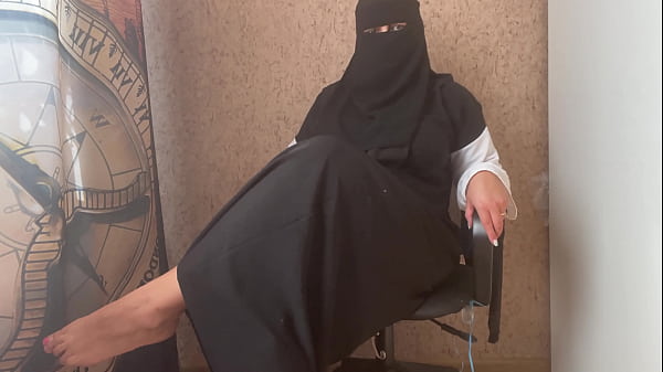 Joi Panas Dari Tante Arab Berjilbab, Bikin Merem Melek Sampai Ngelu