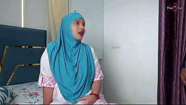 Blinkit Kurir Goblok Cukur Bulu Belek Bini Tetangga Hijab, Terus Ngentot Sange Berat.