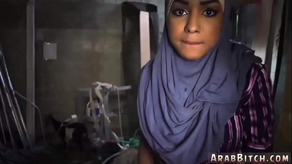 Cewek Arab Nelen Crot-an Terus Mandi, Titik Jatuh Pantat Yang Bikin Ngilu, 23 Km Di Luar Kota.