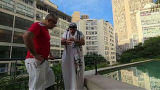 Sheik Árabe Caiu No Brasil Na Copa Do Mundo, Ele E O Guia TurÍstico Enfiaram As Torcedoras Brasileiras Pra Dentro Do Quarto E Meteram Gostoso AtÉ O Rabinho Das Vagabundas*completo No Red