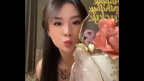 Ngentot Tiktok Cewek China Pamer Puting Sampai Keluar