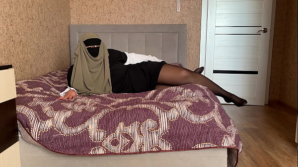 Khalifah Turki Di Casting Bokep Ngasih Wawancara, Langsung Dimasakin Kontol Sampai Crot Di Memeknya