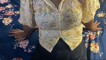 Nagma Bhabhi Digebrek Abis-abisan Pas Musim Hujan, Suara Hindi Panas, Video Bokep Xxx Baru Bikin Meleleh