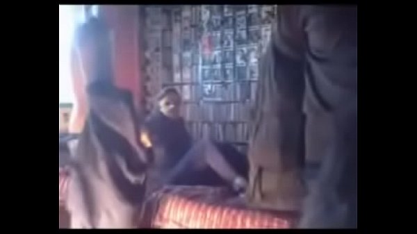 Pasutri Desi Main Bertiga – Ngehe Part 1, Gila Enaknya Sampai Lupa Diri
