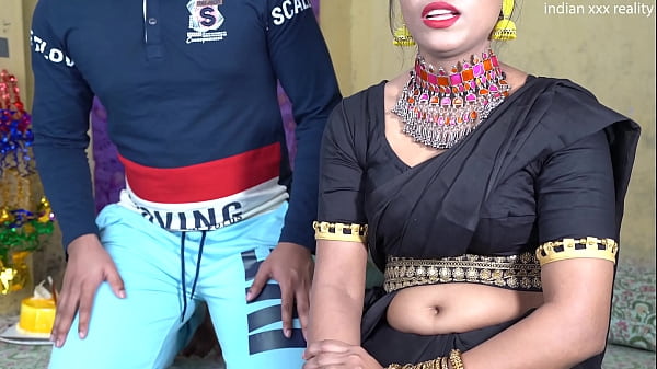 Nikmatin Xxx Mama Tiri India Xxx Di Hari Ulang Tahunnya, Chudae Xxx Desi Dalam Bahasa Hindi Xxx