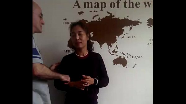 Bule Bule Sama Istri Cintanya Dari China, Plus Satu Bocah China, Bertiga Main Di Dongguan Sambil Basah Kuyup.