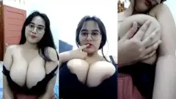 Abg Montok Acha Tobrut Lagi Goyang-goyang Di Mango Live, Bikin Meleleh!