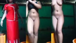 Cewek India Telanjang Dari Assam Bikin Video Mms Striptis Panasnya Sendiri