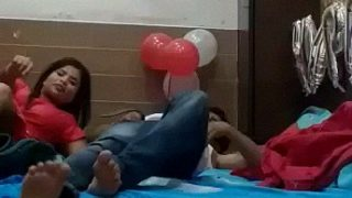 Dengerin Suara Ngenyang Temen Sendiri Pas Lagi Digenjot Sama Istri Orang, Video Xxx India Bikin Makin Tegang!