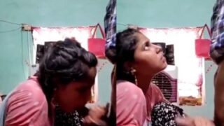 Gadis Nakal Ngangkang Buka Lubangnya Buat Kakak Kandung Di Desi Sex.