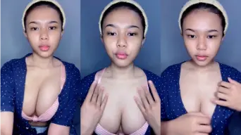 Marisaica Pamer Belahan Susu Sambil Diremas Nakal, Bikin Nafsu Naik.