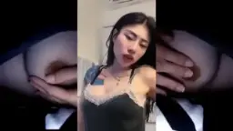 Vey Ruby Jane Si Tiktoker Goyang-goyang Sambil Remas-remas Toket Dan Utingnya Yang Montok Bikin Ngilu.