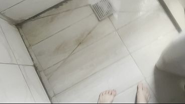 Aku Nemu Dildo Di Kamar Ibu Tiri Arabku, Lalu Kukasih Dia Kontol Asli Biar Ngerasain Bedanya.