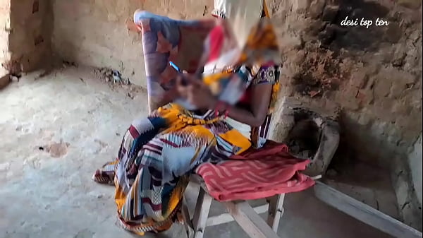 Desi Sexy Bhoji, Sari Robek Di Ranjang, Ngentot Panas, Video Sex India Paling Mantap, Suara Kotor Desi Bikin Makin Basah.