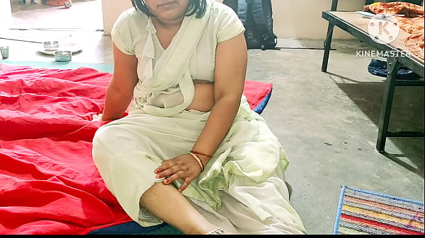 Bini Tetangga Lagi Ngewein Bocah Ingusan, Crotnya Sampe Muncrat Kemana-mana