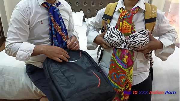 Gadis Desi Lugu Digebuk Kontol Mahasiswa Bejat Di Hotel Oyo, Pertama Ketemu Langsung Ngentot Brutal.
